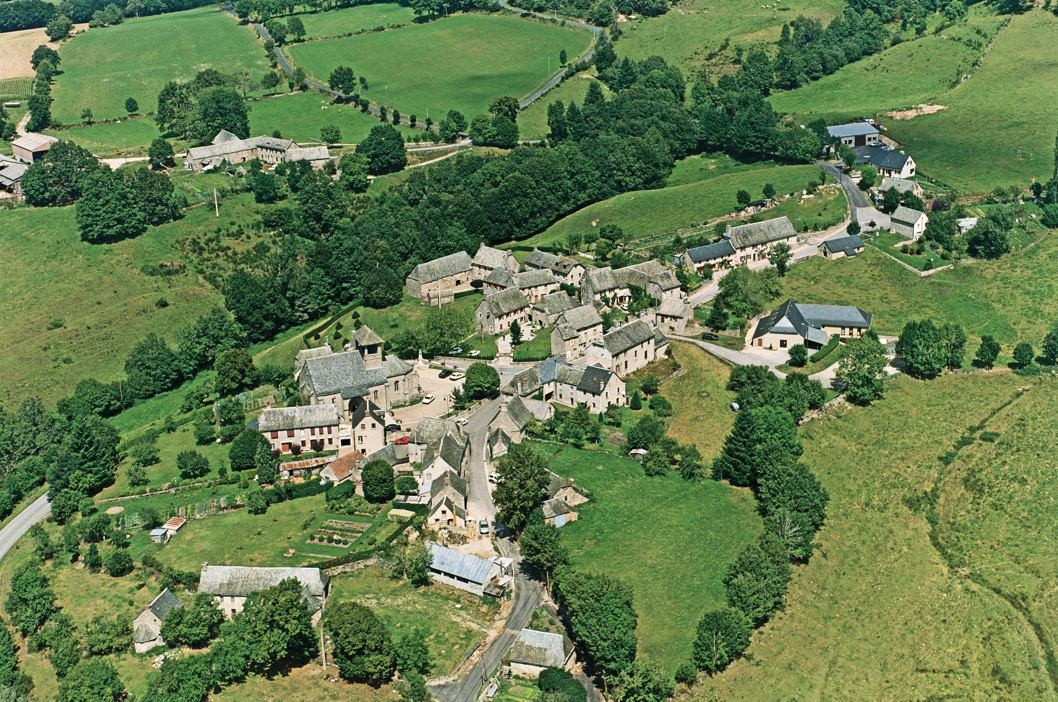 St-Symphorien-de-Thénières